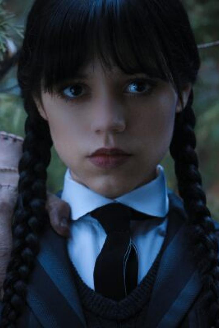 Jenna Ortega als Wednesday Addams