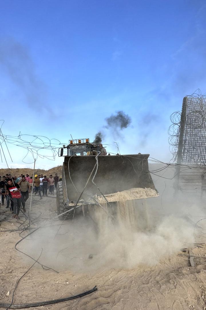 Am 7. Oktober durchbrachen Hamas-Kommandos an mehreren Stellen die Grenzen zu Israel und ermordeten dort mehr als 1300 Menschen. 