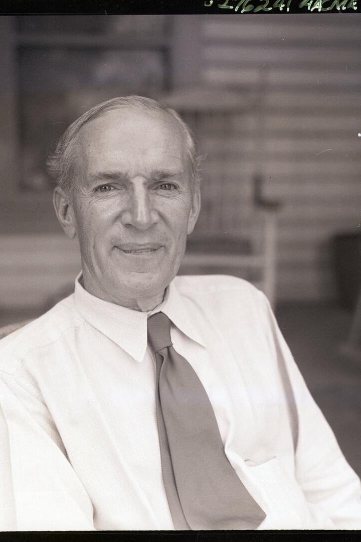Das Foto zeigt den US-Romancier Upton Sinclair im Jahr 1934.