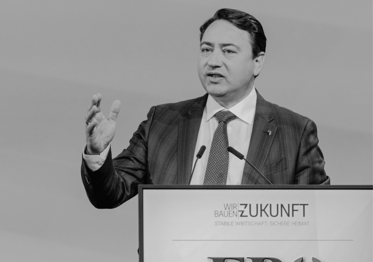 zu sehen ist der oberösterreichische Landeshauptmann-Stv. Manfred Haimbuchner (FPÖ)