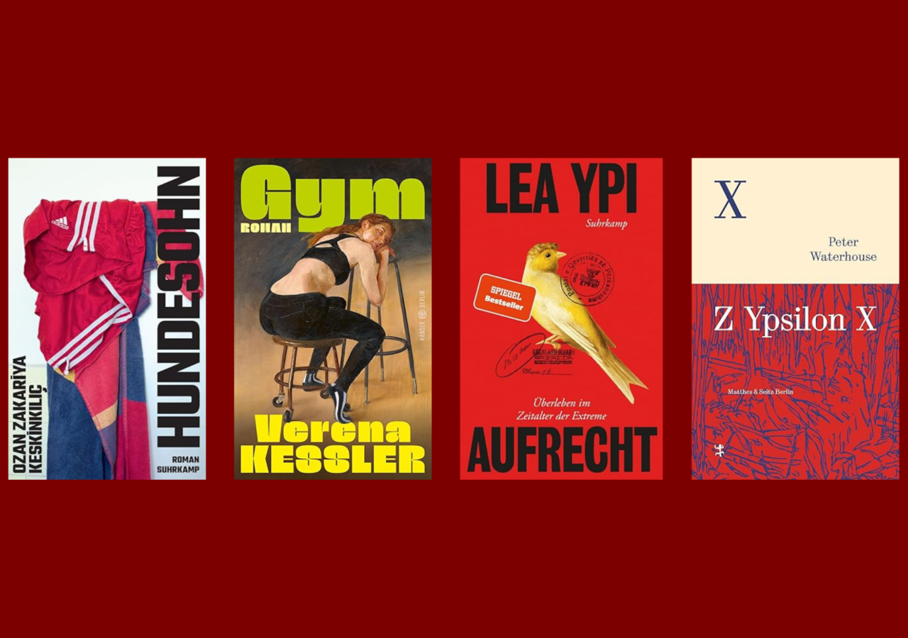 4 verschiedene Buchcover auf rotem Hintergrund: "Hundesohn", "Gym", "Aufrecht" und "Z Ypsilon X"