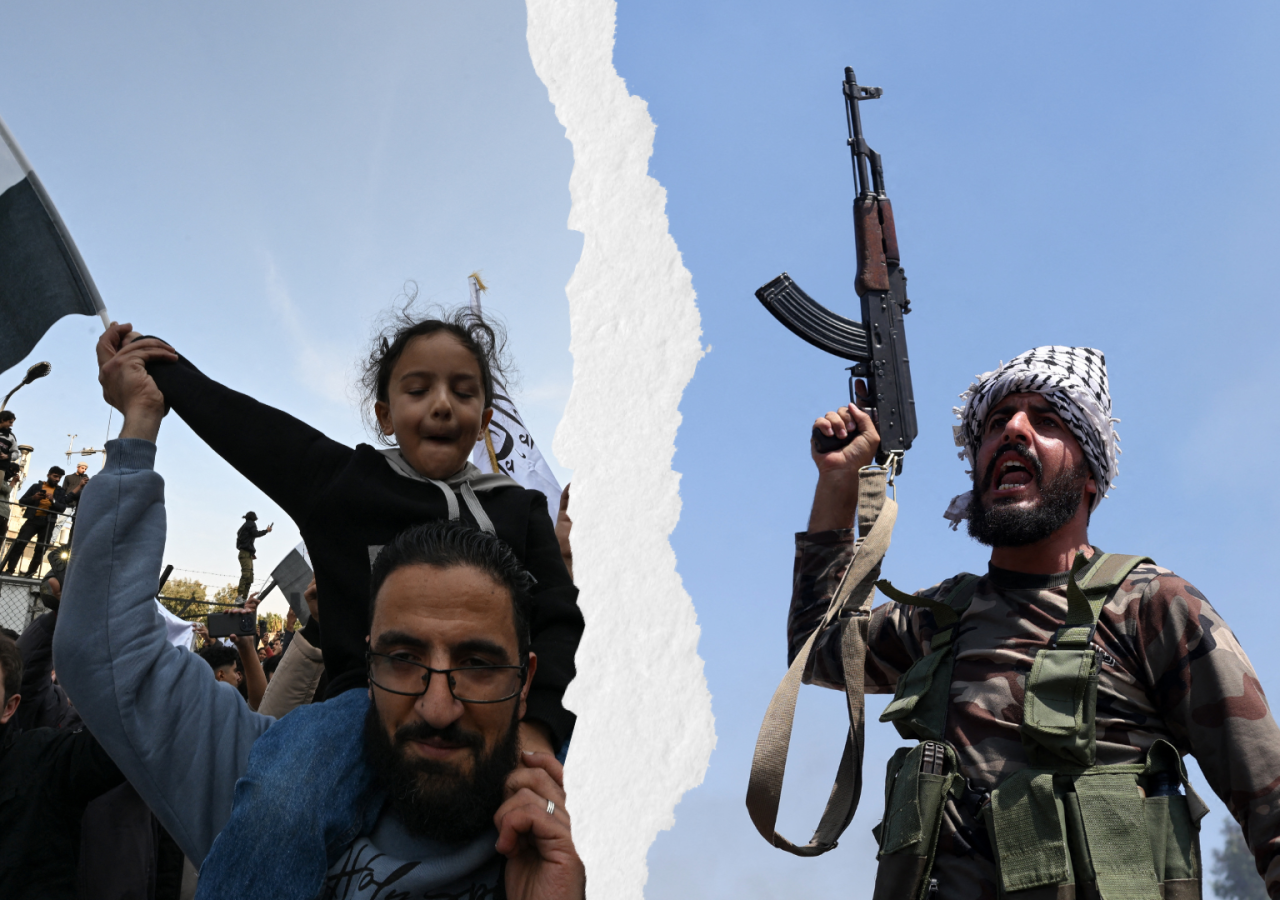 Links sieht man einen Mann mit Tochter auf seinem Rücken, sie sind auf einer Demo und schwenken eine Syrien-Flagge; rechts sieht man einen Kämpfer der eine AK-47 in die Höhe reckt und schreit