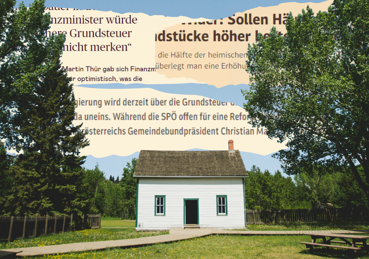 Kollage mit Haus vor Zeitungsschnipseln