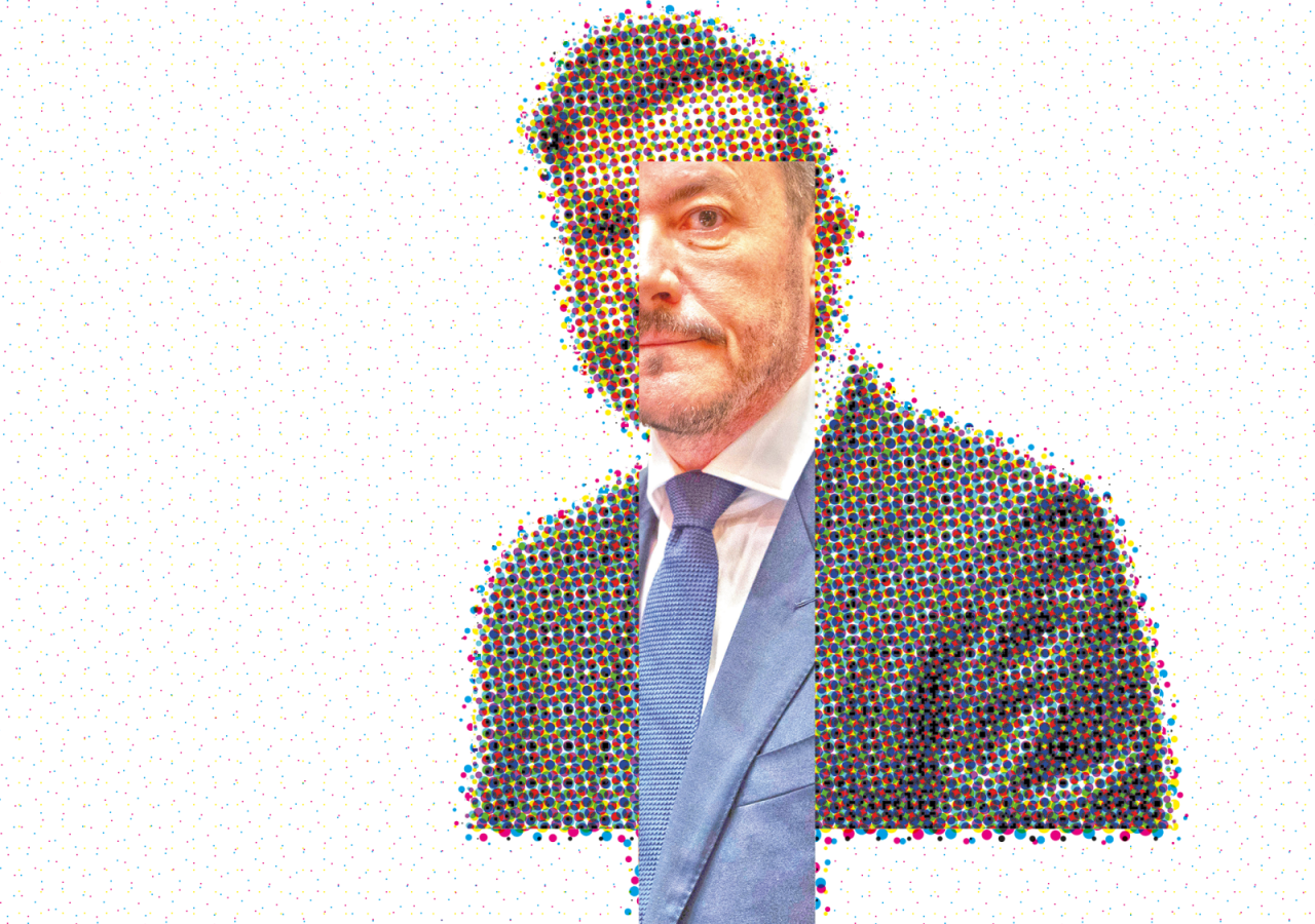 Mann in Anzug und Krawatte