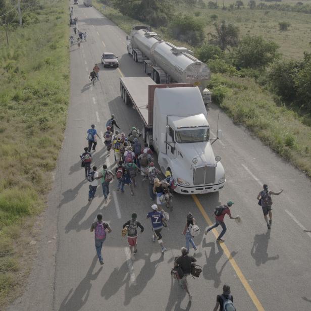 The Migrant Caravan: Gewinner in der Kategorie "World Press Photo Story of the Year" 2019. Die Bilderstrecke zeigt einen Karawan von lateinamerikanischen Migranten auf ihrem Weg zur US-amerikanischen Grenze.