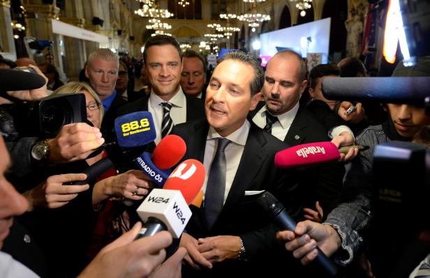 FPÖ-Chef Heinz Christian Strache im Rahmen der Gemeinderats- und Landtagswahl in Wien. 