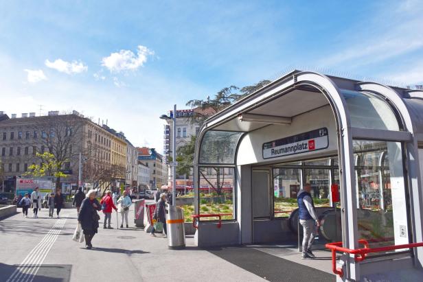 Der Wiener Reumannplatz mit Blick auf den Tichy.