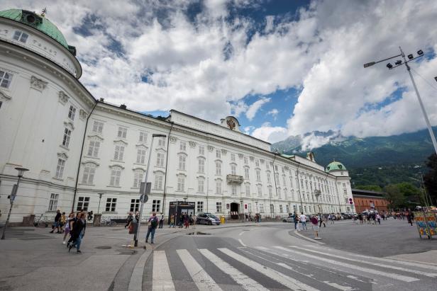 Innsbruck,,Austria,ñ,July,30,,2022:,The,Hofburg,,Imperial,Palace