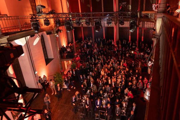 zeig profil Award-Show im Semper Depot