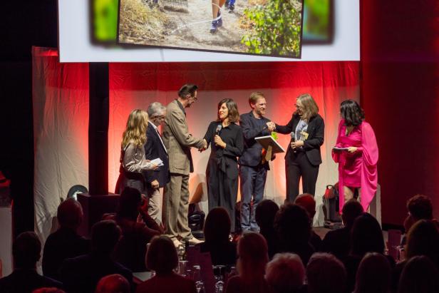 zeig profil Award-Show im Semper Depot