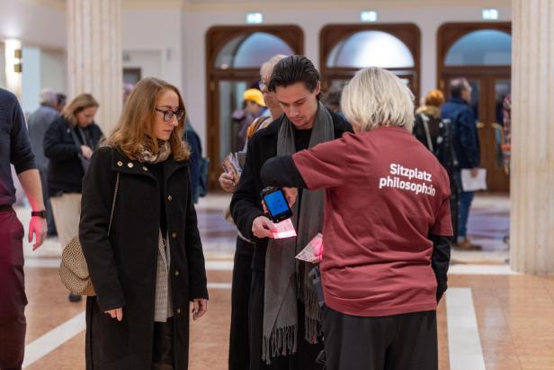 Besucher im Theater Akzent