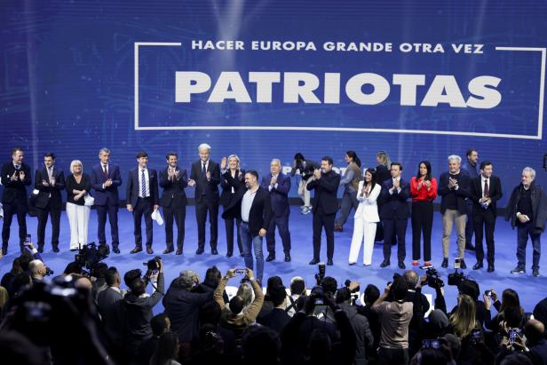 Vertreter der rechten Fraktion der Patrioten bei einem Treffen in Madrid