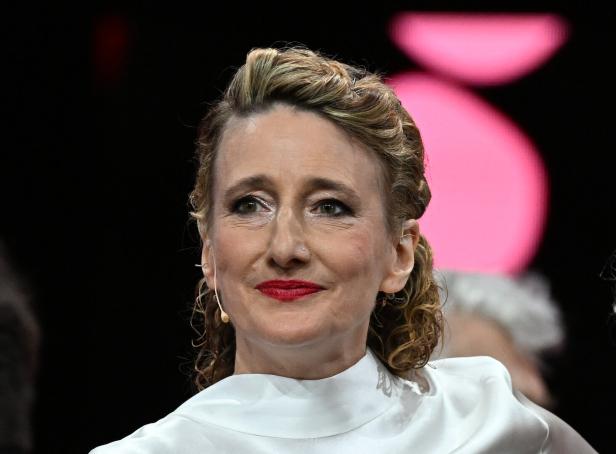 Festivaldirektorin Tuttle in Großaufnahme