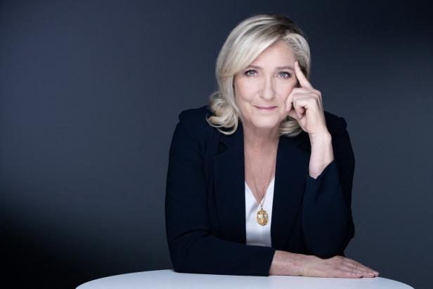 Marine Le Pen, Front-Frau des Rassemblement National 