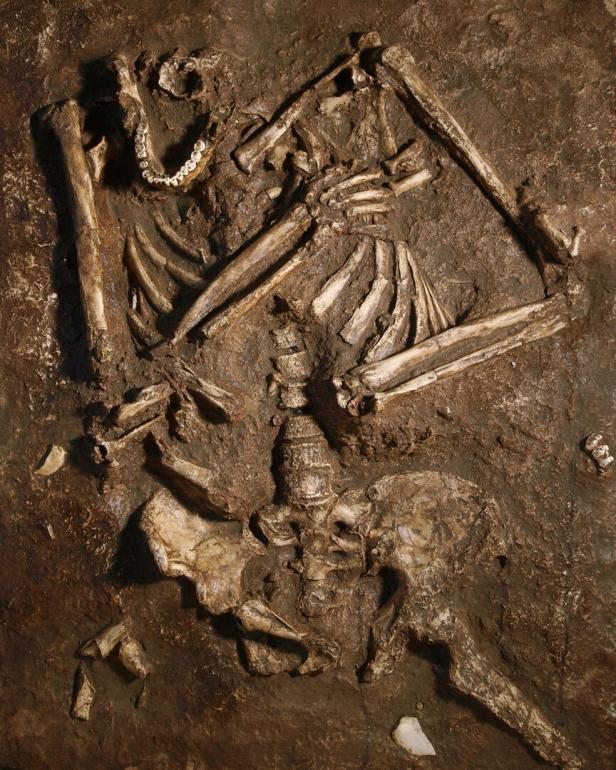 Neanderthal skeleton, Kebara Cave, Israel