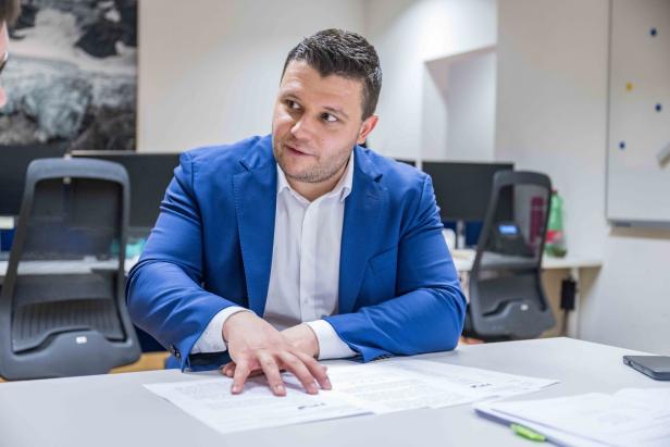 Alexis Pascuttini in seinem Büro im Grazer Rathaus