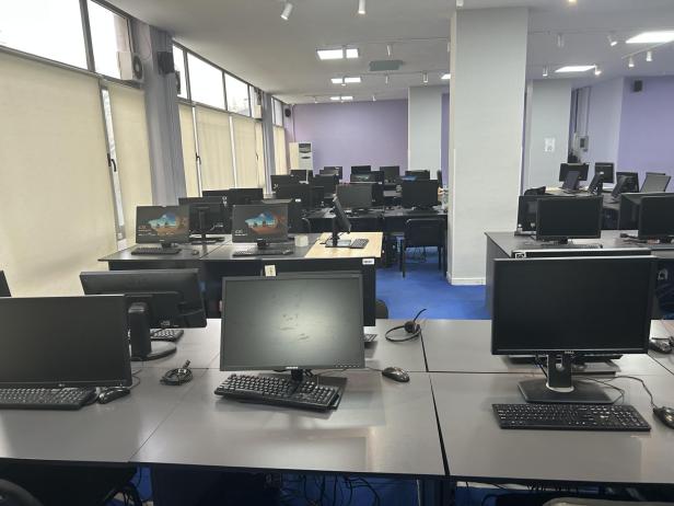 Ein illegales Callcenter in Tirana