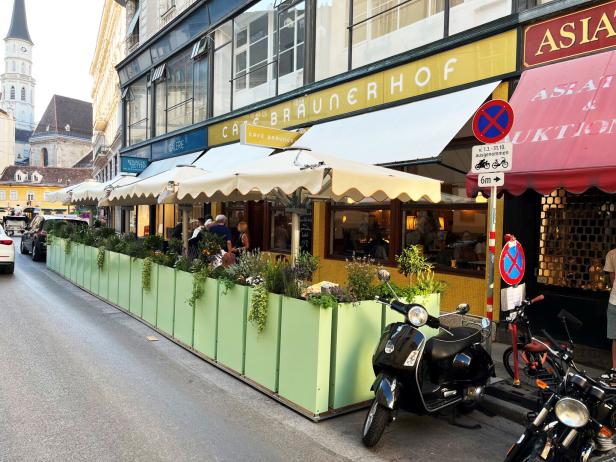 Das Café Bräunerhof in Wien mit Außenterrasse