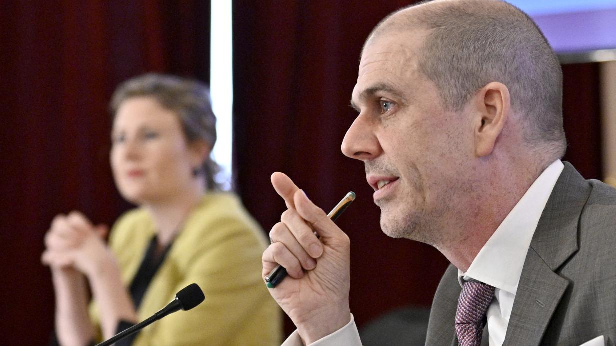 meinungsforscher-peter-hajek-frisieren-kann-jeder-trottel
