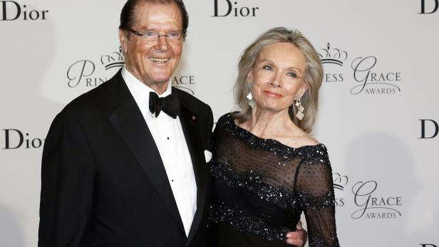 Roger Moore und seine Frau 2015 in Monaco.