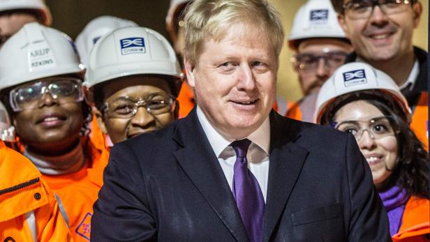 BORIS JOHNSON: Der Londoner Bürgermeister hat sich an die Spitze der Austritts-Befürworter und damit gegen seinen Parteichef David Cameron gestellt - den er anschließend beerben will.
BORIS JOHNSON: Der Londoner Bürgermeister hat sich an die Spitze der Austritts-Befürworter und damit gegen seinen Parteichef David Cameron gestellt - den er anschließend beerben will.