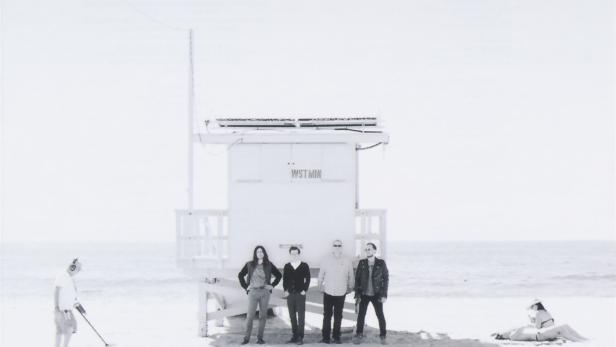 Weiß, white, weiß: Weezer veröffentlichen ihr 4. unbetiteltes Album
