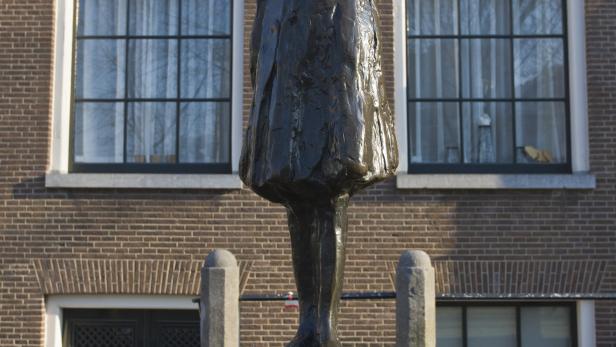 Denkmal für Anne Frank nahe ihres Geburtshauses in Amsterdam.