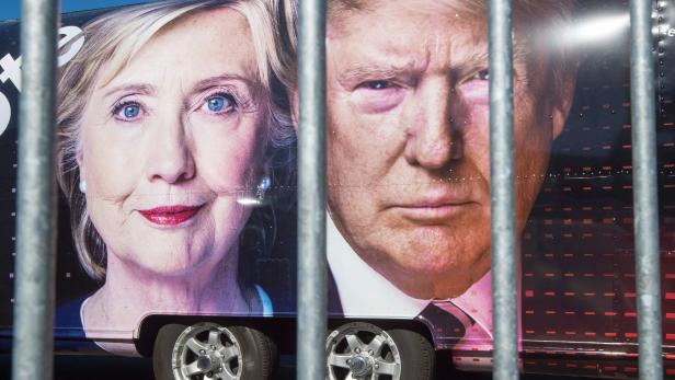 Clinton debattiert mit Trump: Politik wird auch vorkommen Clinton debattiert mit Trump: Politik wird auch vorkommen