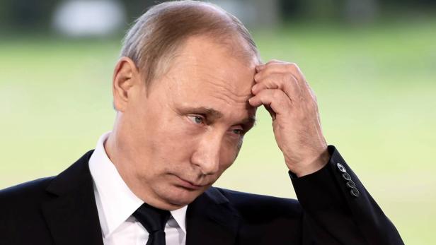 Wladimir Putin besuchte kürzlich die deutsche Schule in Moskau und referierte dort über die europäisch-russischen Beziehungen. Wladimir Putin besuchte kürzlich die deutsche Schule in Moskau und referierte dort über die europäisch-russischen Beziehungen.