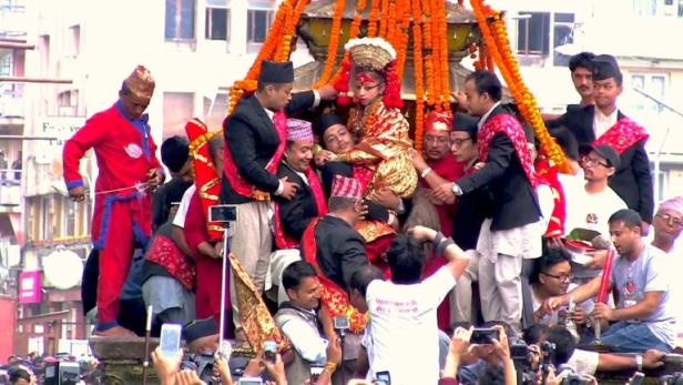 Dreijährige ist neue "lebende Gottheit" in Nepal Dreijährige ist neue "lebende Gottheit" in Nepal