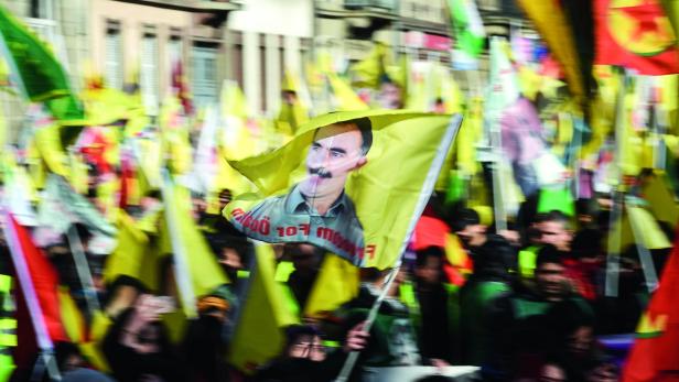 KURDENDEMO: Von türkischen Geheimdiensten überwacht? KURDENDEMO: Von türkischen Geheimdiensten überwacht?