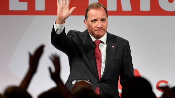 Sozialdemokrat Stefan Lofven behauptet den ersten Platz, verliert aber viele Stimmen Sozialdemokrat Stefan Lofven behauptet den ersten Platz, verliert aber viele Stimmen