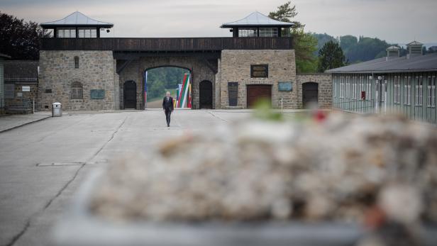 Bundespräsident Alexander Van der Bellen am Dienstag, 5. Mai 2020, im Rahmen einer Kranzniederlegung anlässlich des 75. Jahrestages der Befreiung des KZ Mauthausen