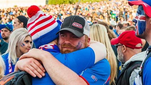 Island-Fans fieberten mit ihrem Team mit