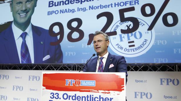 Der frisch gewählte FPÖ-Parteiobmann Norbert Hofer anlässlich des 33. ordentlichen Bundesparteitags der FPÖ