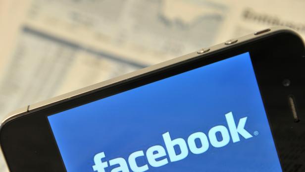 Hasspostings: Macht sich Facebook der „Beitragtäterschaft“ strafbar?