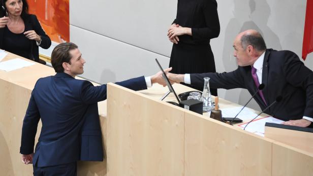 Sebastian Kurz verabschiedet sich als Bundeskanzler