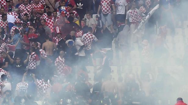 Kroatische Fans sorgten für Rauch