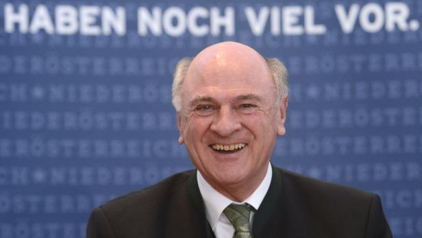 Erwin Pröll. Der 69-jährige Niederösterreicher wäre wahrscheinlich Bundespräsident geworden – nun muss seine Partei sogar um den Aufstieg in die zweite Runde bangen.