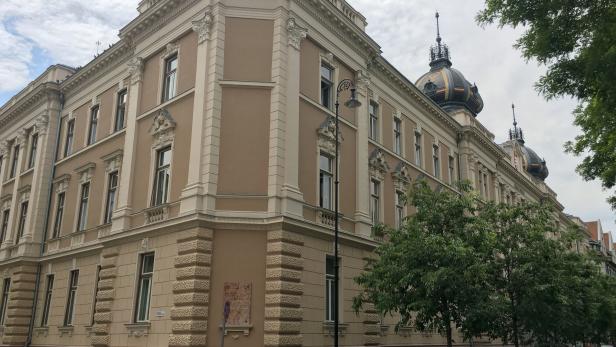 Das Gerichtsgebäude in Kecskemét, Ungarn, in dem derzeit der Prozess gegen die mutmaßlichen Schlepper stattfindet.