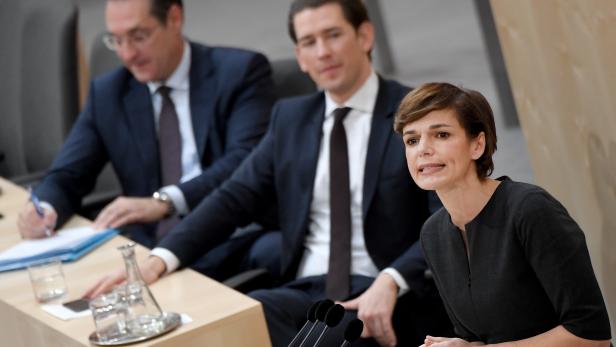 SPÖ-Chefin Pamela Rendi-Wagner (r.), VK Heinz Christian Strache (l.) und BK Sebastian Kurz am Mittwoch.
