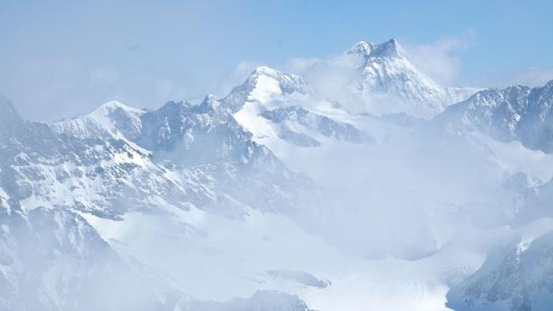 Ein Blick auf die Ötztaler Alpen vom Kaunertaler Gletscher am Freitag, 4. März 2022. Hochalpine Regionen sind vom Klimawandel stark betroffen.