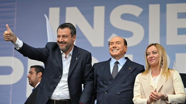 Matteo Salvini, Silvio Berlusconi und Giorgia Meloni am Freitag in Rom.