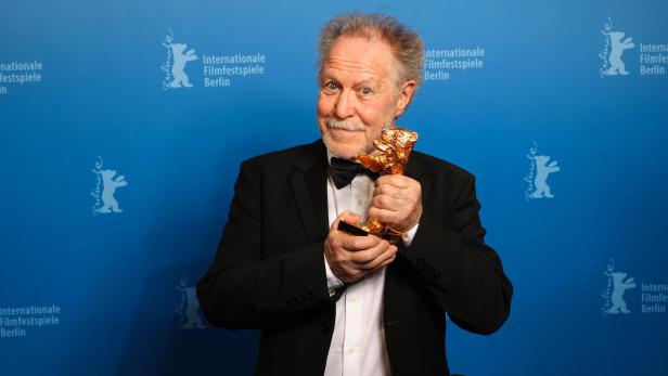 Nicolas Philibert erhält Goldenen Bären für den besten Film "Sur l'Adamant"