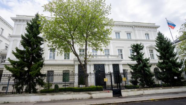 ++ THEMENBILD ++ UKRAINE: WIEN - ÖSTERREICH WEIST VIER RUSSISCHE DIPLOMATEN AUS - RUSSISCHE BOTSCHAFT