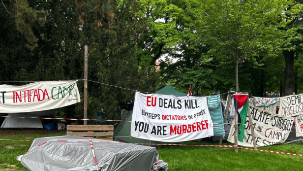 Das Protestcamp von außen.