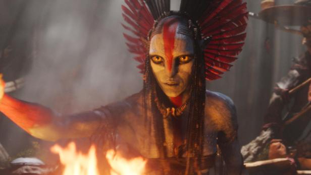 Schauspielerin Oona Chaplin als Varang in "AVATAR: FIRE AND ASH"