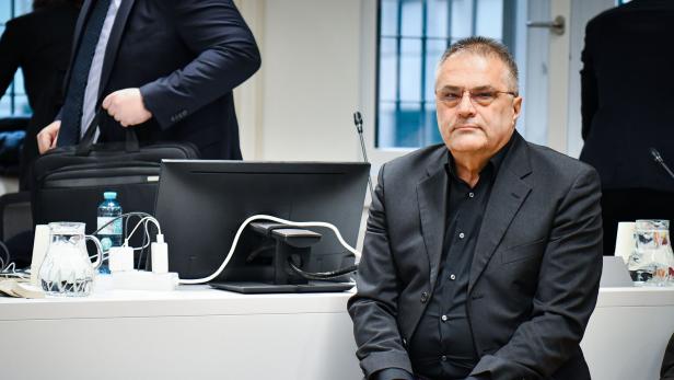 Egisto Ott vor Gericht