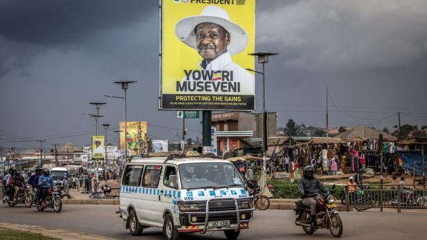 Wahlkampfplakat in Kampala, der Hauptstadt von Uganda 
