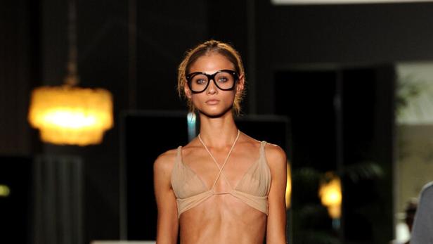 DSquared 2: Milan Fashion Week Womenswear Spring/Summer 2011